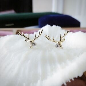 18K Gold Vermeil Deer 🦌 Head  Hoop Earrings